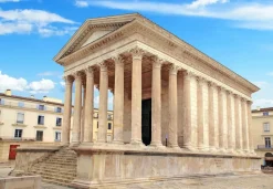 Bluebird - Legpuzzel - Het Vierkante Huis, Nîmes, Frankrijk - 1000 stukjes