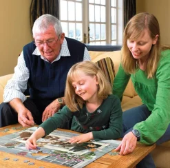 Cobble Hill - Familielegpuzzel - Porch Pals - 350 stukjes 3 maten