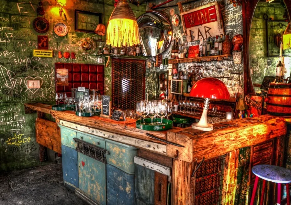 Grafika - Legpuzzel - Ruin Bar in Budapest - 1500 - stukjes