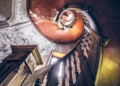 Ravensburger - Legpuzzel - Lost Places - Wenteltrap - 1000 stukjes